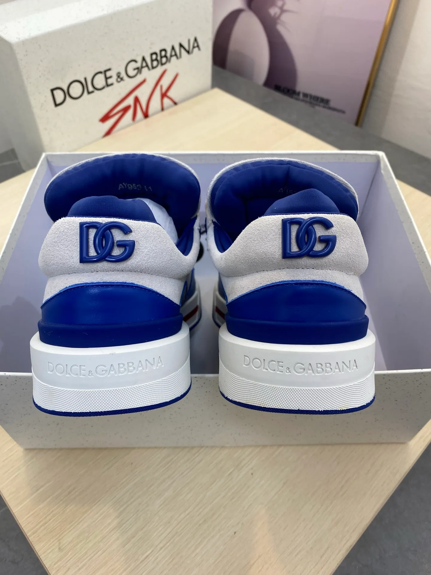 P740••New arrivals••Dolce&Gabbana••DG✔️High-end men's sports•casual shoes. Original goods from top counters. Original imported cowhide, multi-material splicing design ➕Imported cowhide lining, cowhide feet ➕Original TPR elastic outsole.  Size: 39-44 (38, 45 customized)